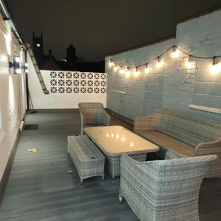 Derby City Centre Apartment With Roof Top Hot Tub Buitenkant foto